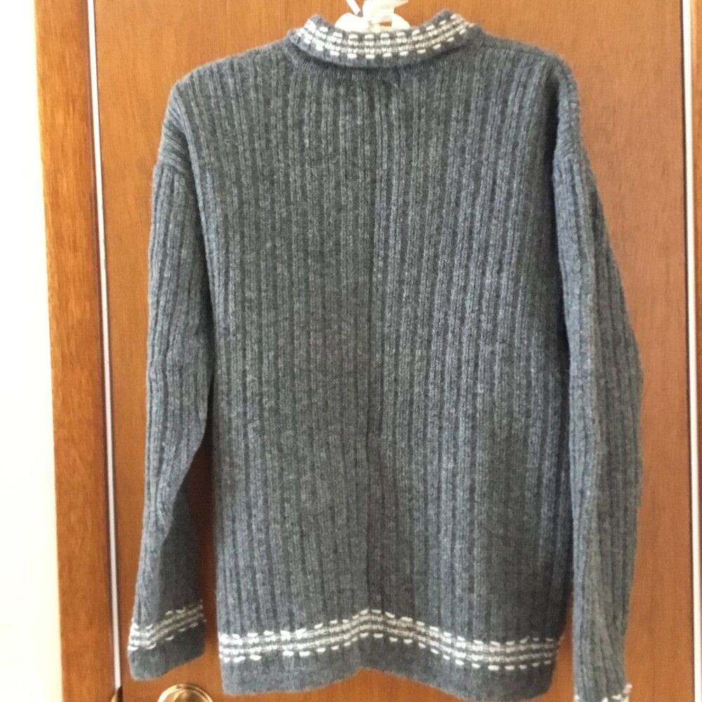 Sweater - Picture 2 of 5